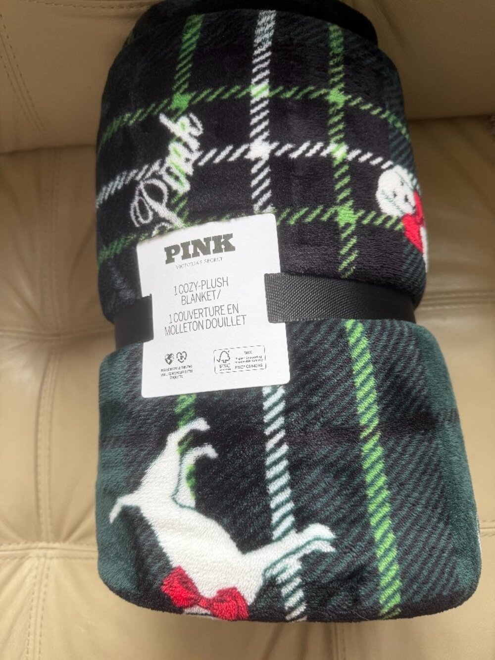 Pink Victoria secrets cozy Sherpa logo blanket SZ:50"x 60" NEW with TAGS